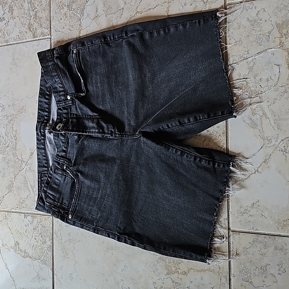 John Varvatos men's cut off denim shorts size 32. Bowery fit. Great condition. - Picture 1 of 10